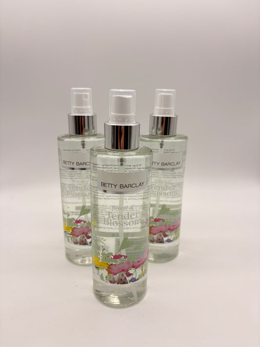 Betty Barclay Tender Blossom Body Splash 3 x 250 ml / 750 ml
